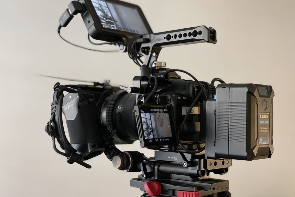 Location SONY A7S III - Kit fiction / documentaire - 24-70 f/2.8 (A7S 3 - Alpha 7S III) - Lightyshare