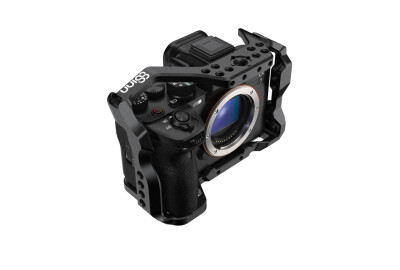 Location Sony a7SIII + 24-70 f:2.8 + micro (Sony A7S III, A7S3, Alpha 7SIII, Alpha 7S3)
