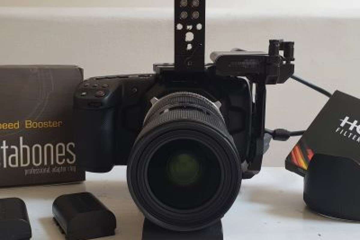 Location Pack BMPCC 4k + Sigma 18-35mm F 1.8 + Metabones Speed Booster Ultra 0.71x T CINE - Lightyshare