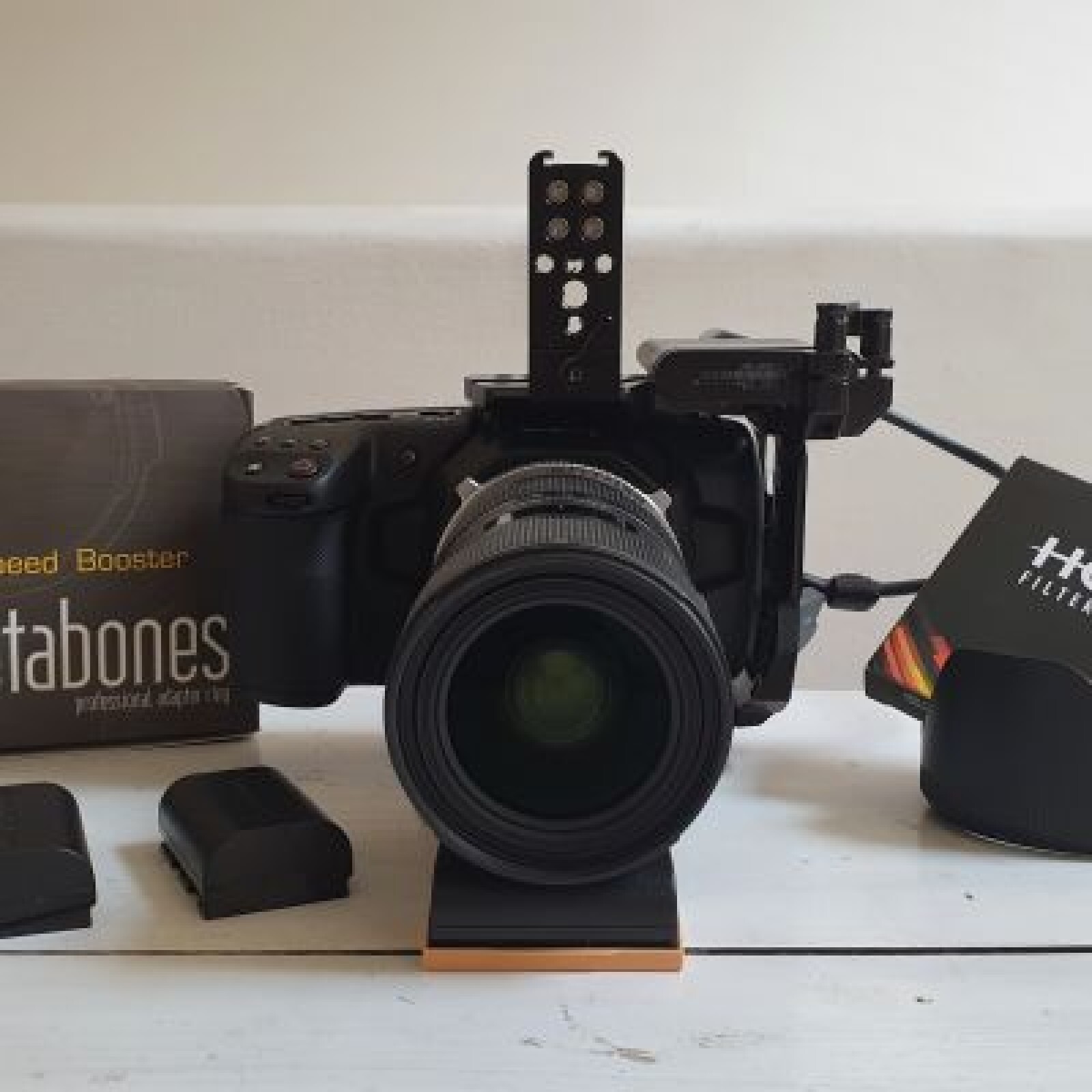 Pack BMPCC 4k + Sigma 18-35mm F 1.8 + Metabones Speed Booster Ultra 0.71x T CINE - Photo 1 sur 3