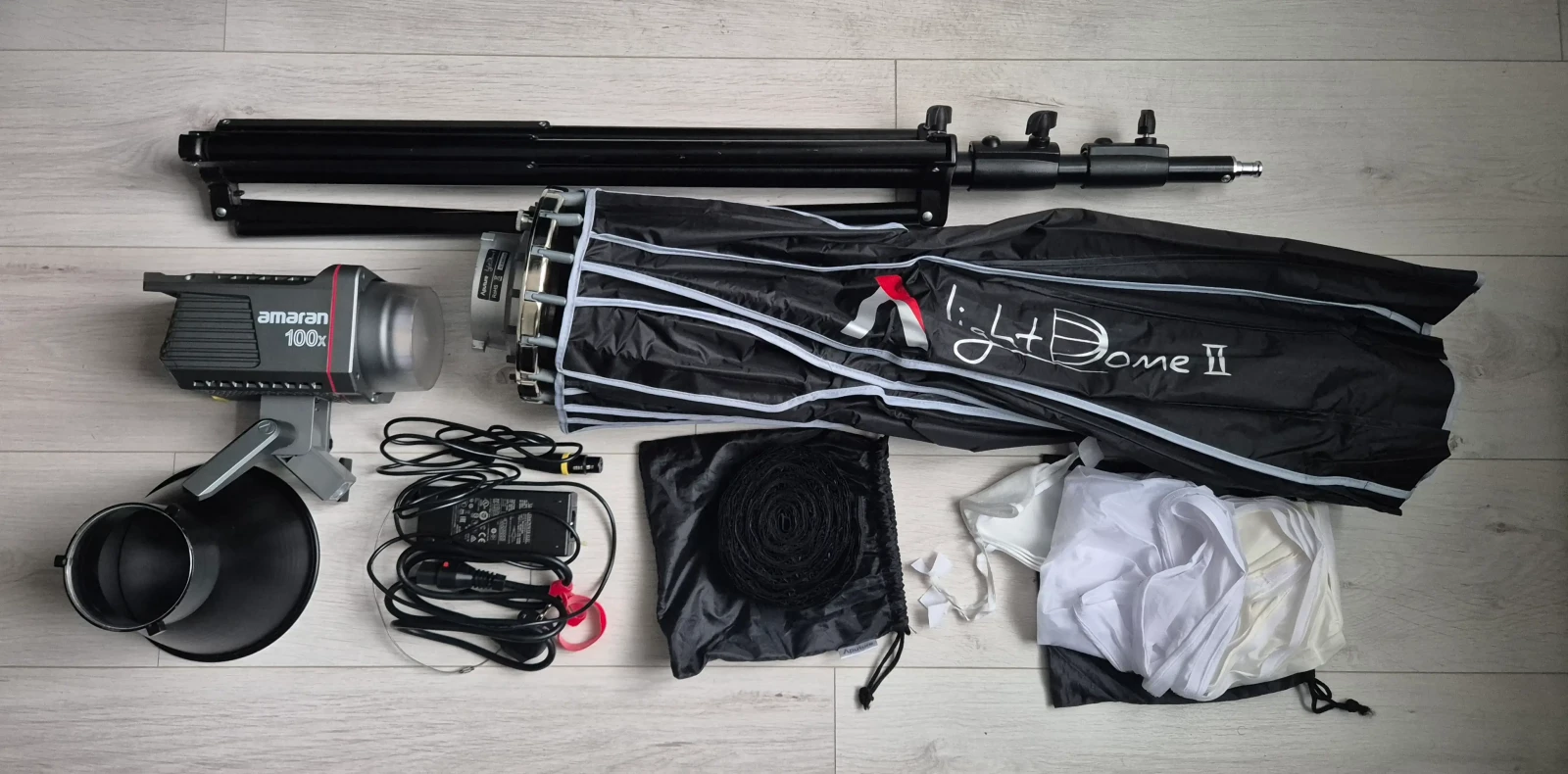 Aputure Amaran 100x - Photo 4 sur 4