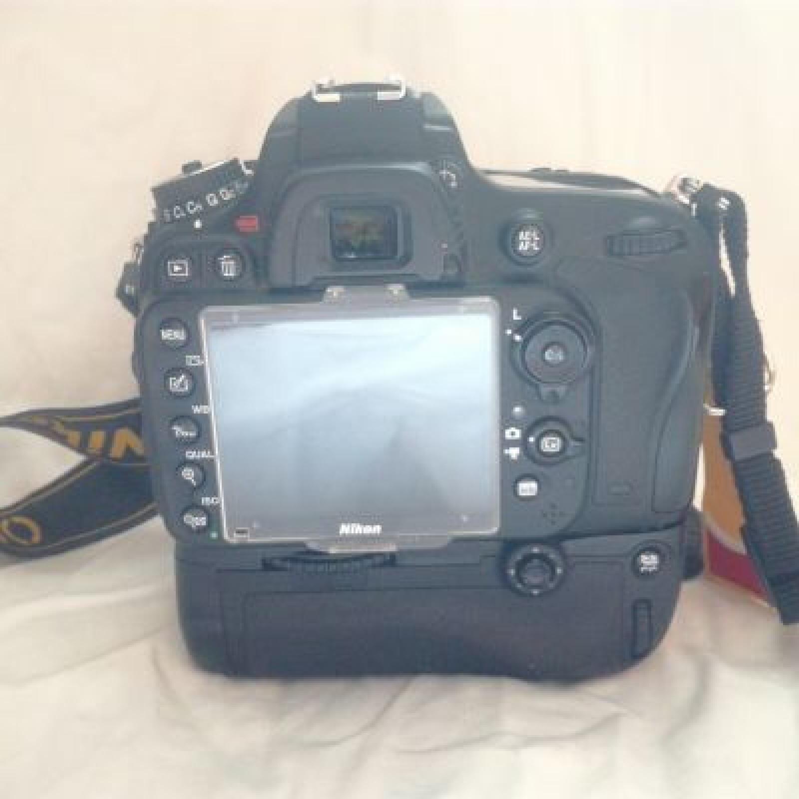 Boitier Nikon D610 - Photo 2 sur 4