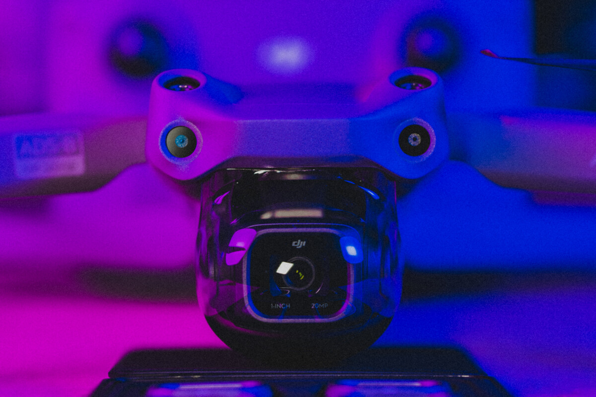 Location DJI Air 2S Fly Combo - Lightyshare