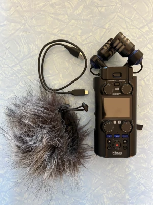 Location Zoom H5 studio