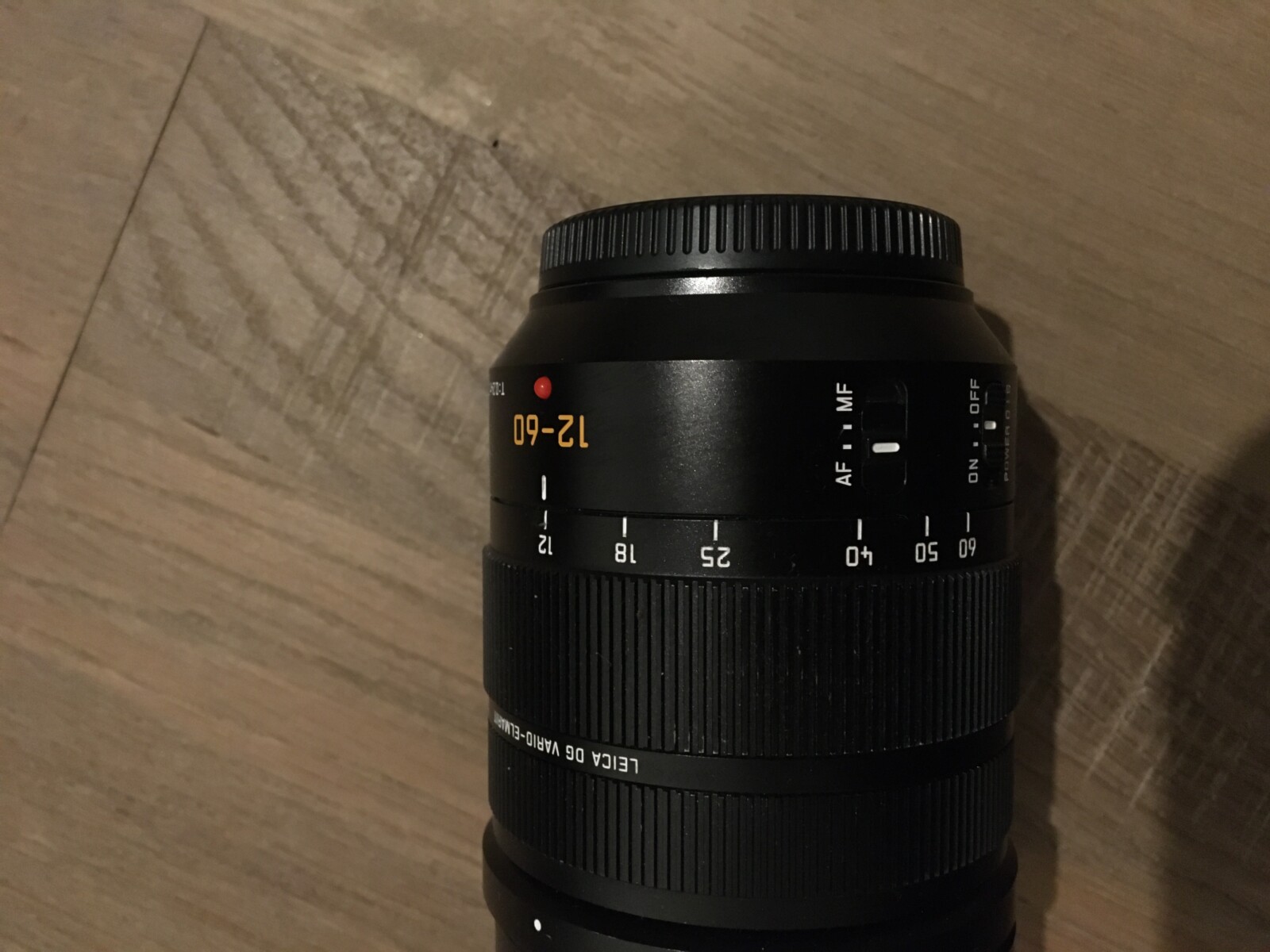 Panasonic Leica DG Vario-Elmarit 12-60 mm f/2,8-4 - Photo 2 sur 2