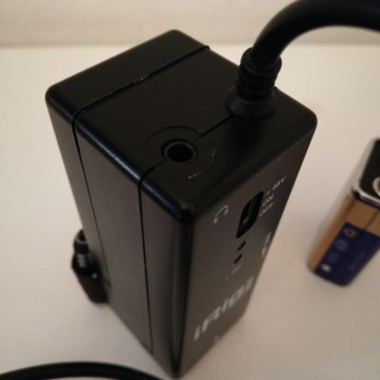 Pré-ampli micro  Entrée XLR - Photo 4 sur 4