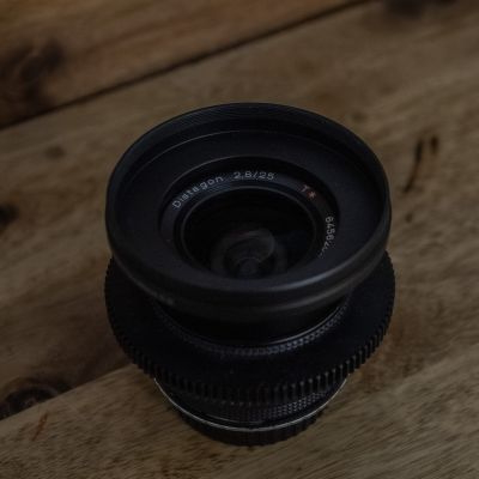 Objectif Zeiss 25mm f/2.8 - Photo 2 sur 2