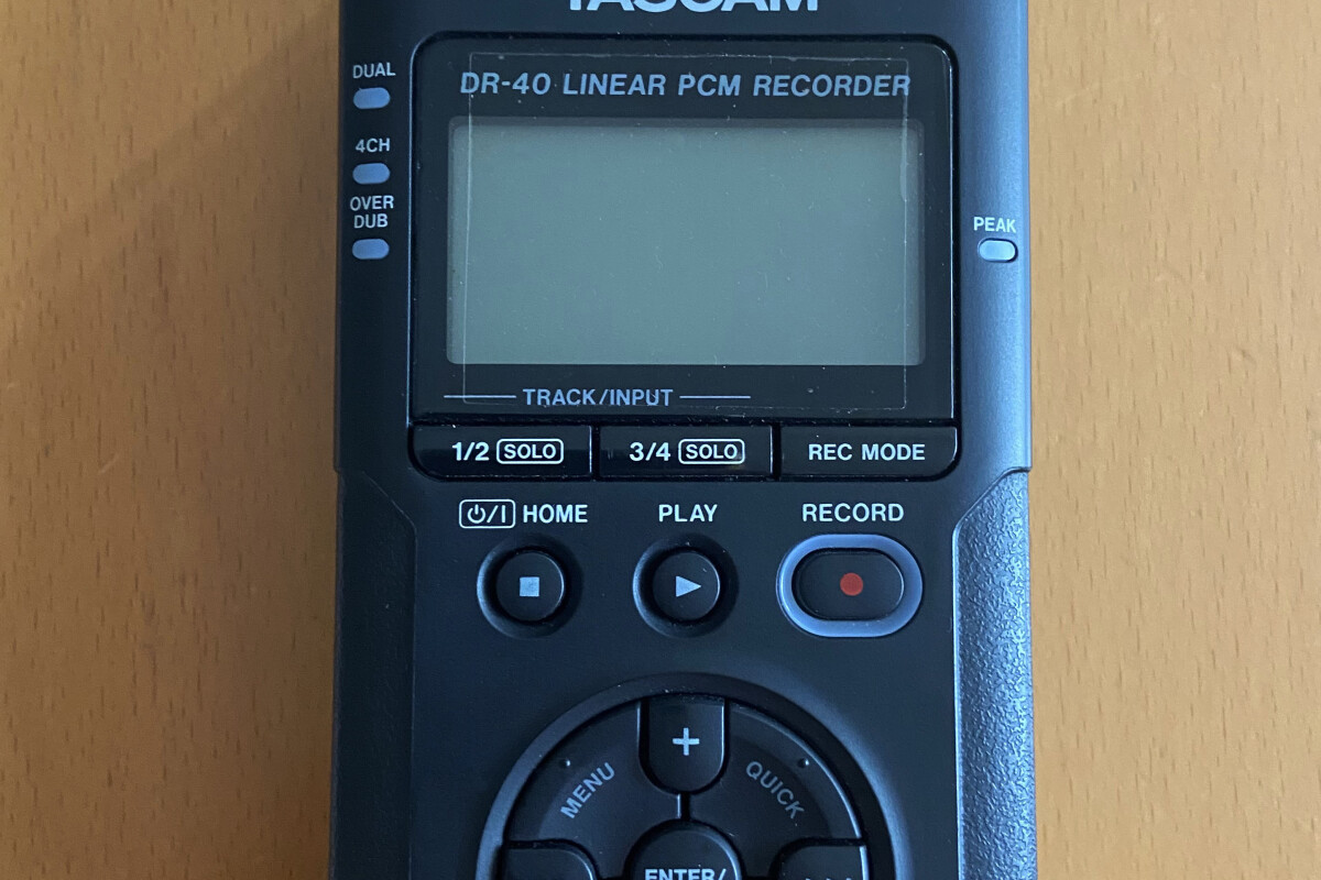 Location Tascam DR-40 - Lightyshare