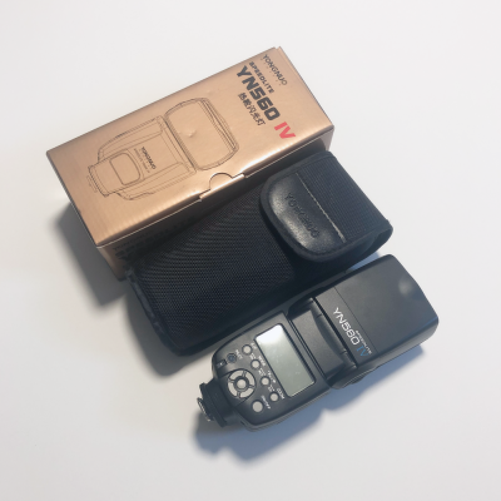 Yongnuo YN-560 IV flash Speedlite - Photo 2 sur 4