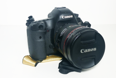 Location Canon 5D Mark III