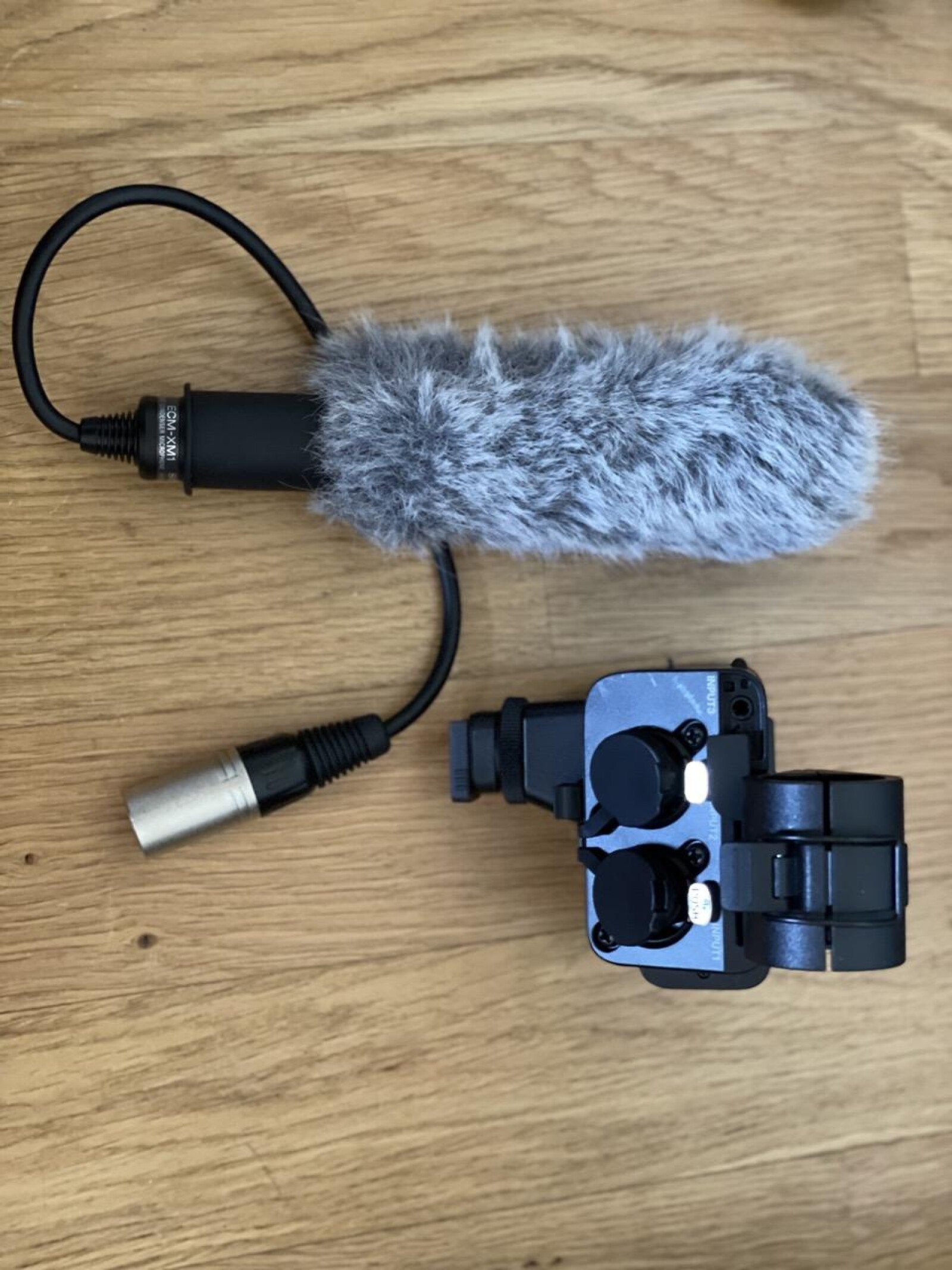 Sony Kit adaptateur XLR - K3M + micro - Photo 1 sur 2