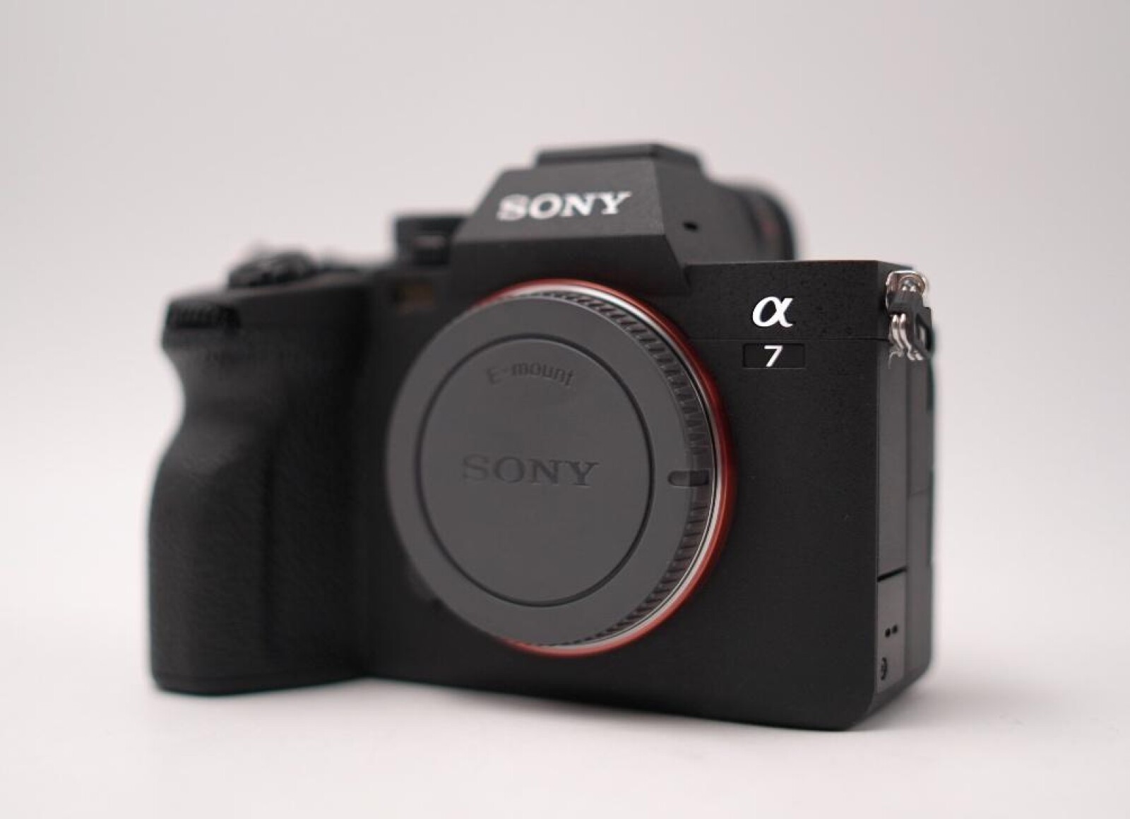 Pack Sony Alpha 7 IV + Zeiss 55mm f/1.8 - Photo 1 sur 3