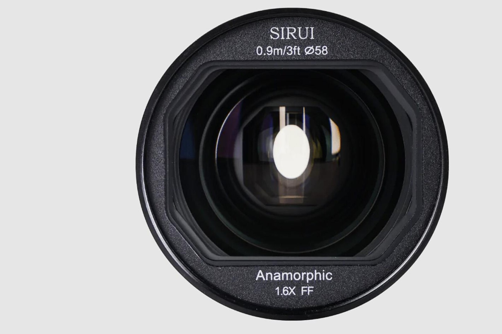 Sirui Saturn anamorphique 35mm 1,6X flares neutres - Photo 4 sur 4