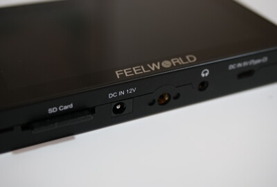 Location Kit Moniteur Feelworld F6 Plus + 2 Batteries 8800mAh + Chargeur double
