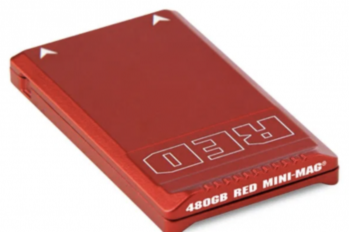 Location RED Mini Mag DSMC2 carte mémoire de 480 Go - Lightyshare