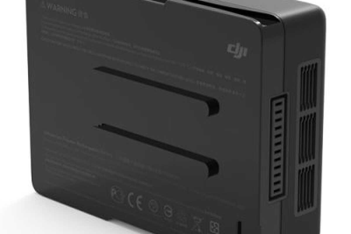 Location 8 x Batterie TB50 avec chargeur 4 voies - Lightyshare
