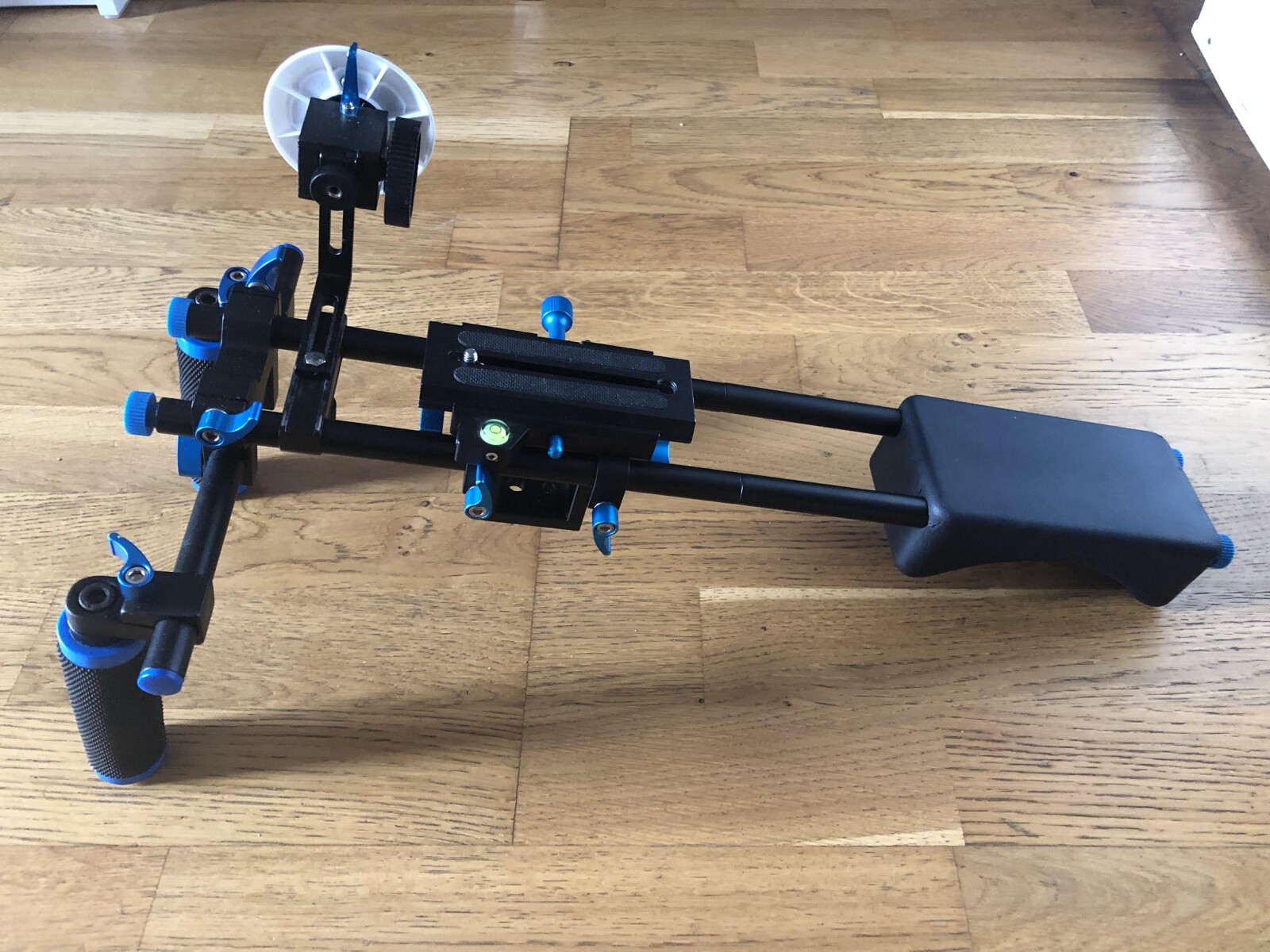 Kit de stabilisation épaule Neewer - Photo 3 sur 5