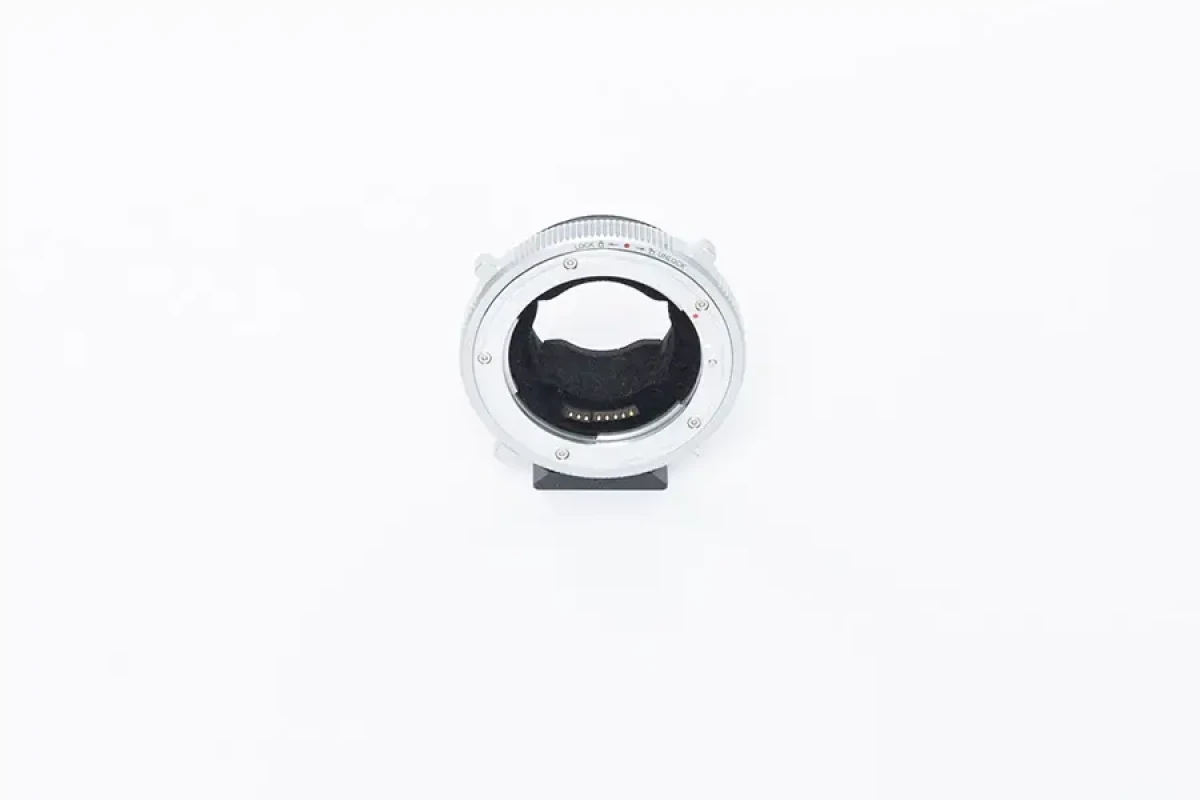 Location Metabones EF-E Mount T CINE - Lightyshare