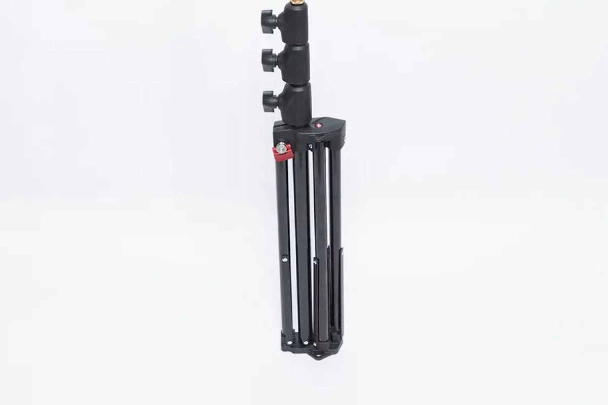 Location Manfrotto 1051BAC Petit pied lumière alu - Lightyshare