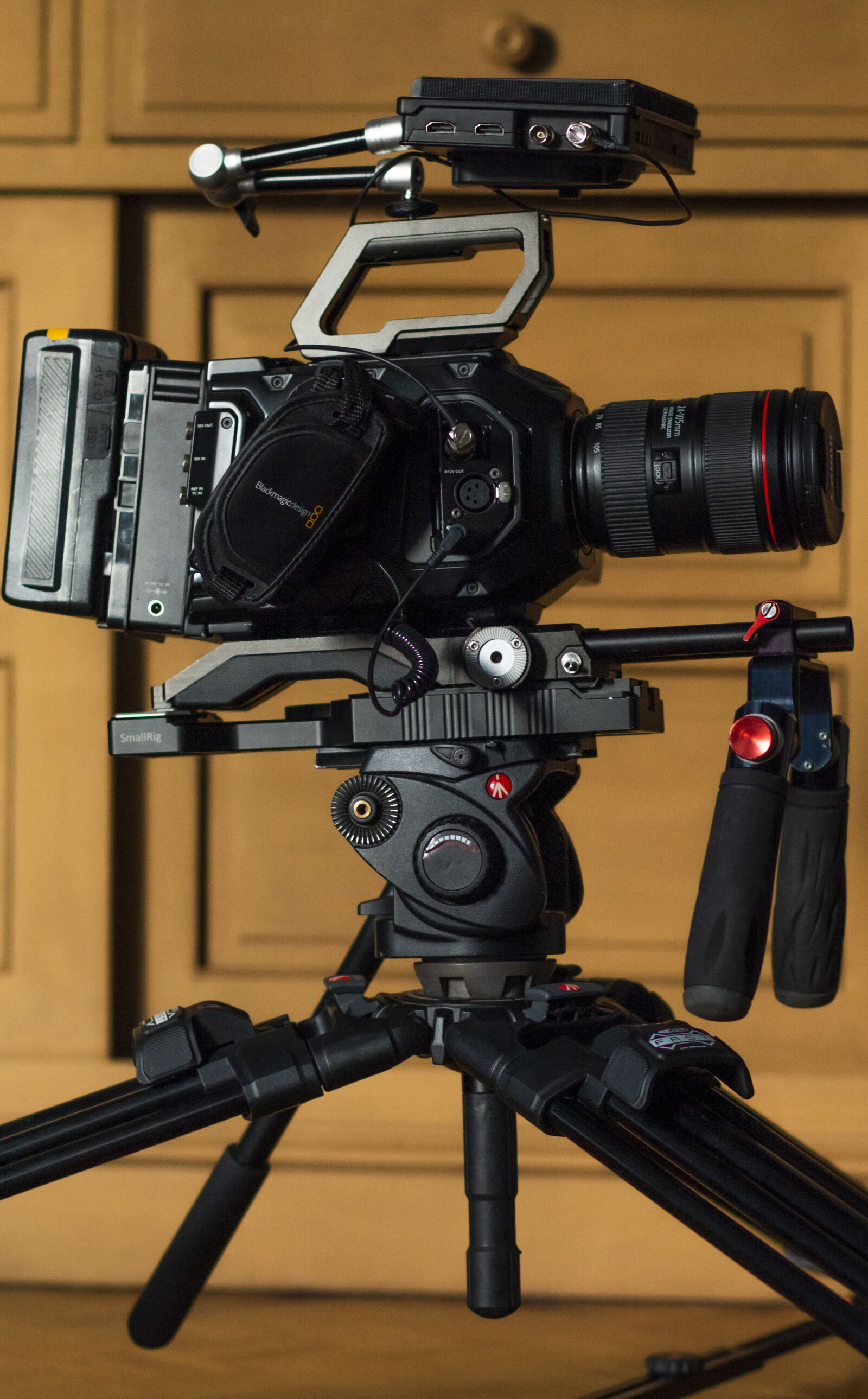 Blackmagic Design URSA Mini Pro 4.6K - Photo 1 sur 3