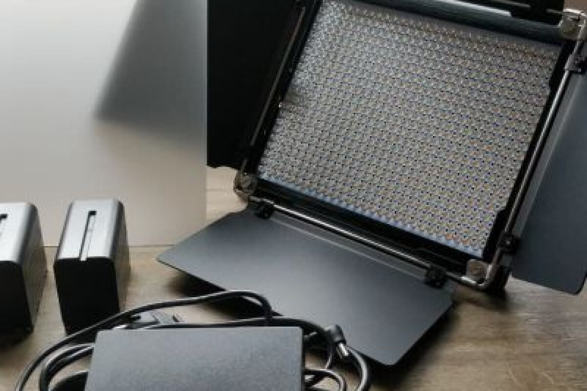 Location neweer 660 LED - Lightyshare