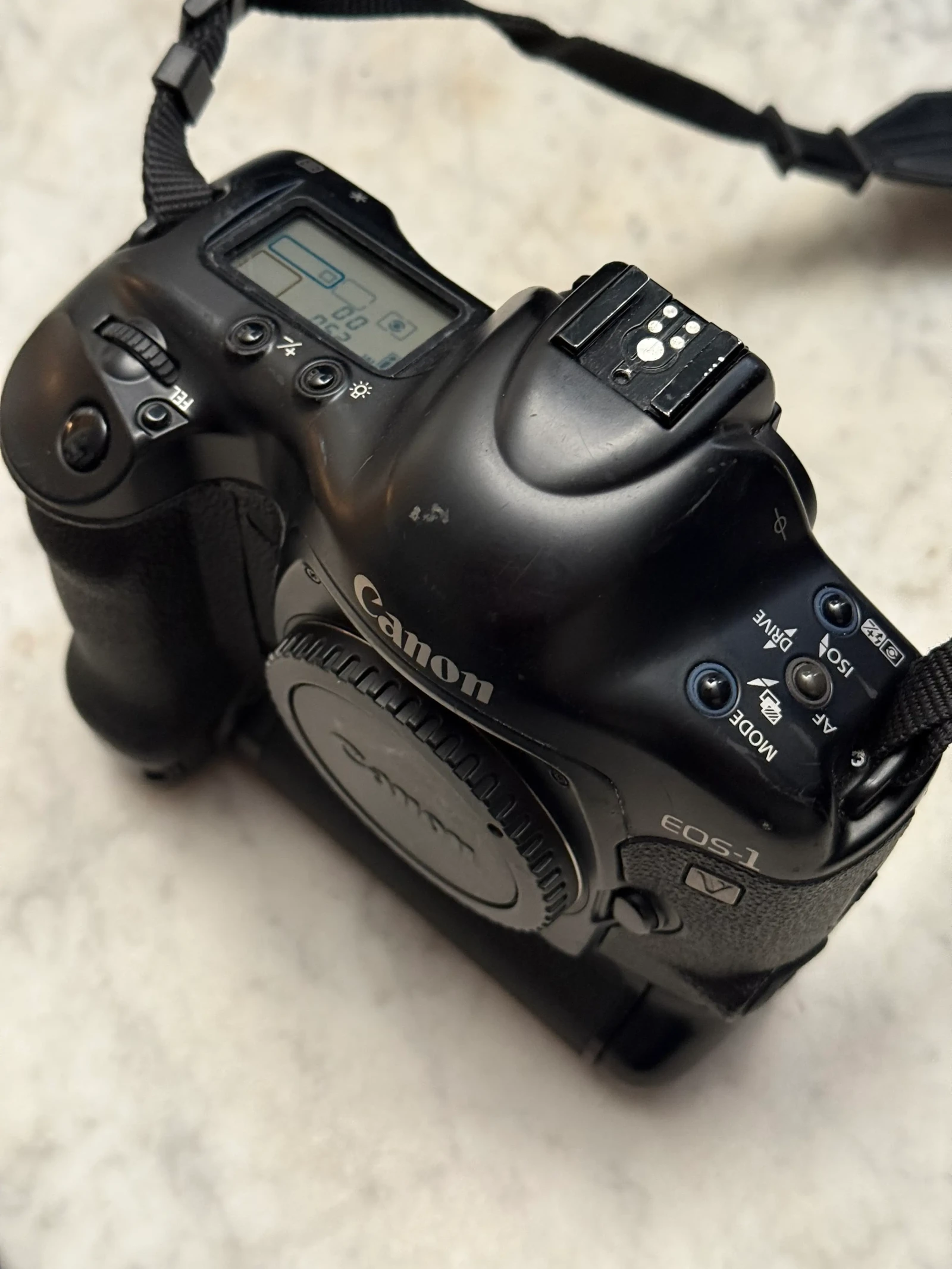 Canon 1V - Photo 2 sur 4