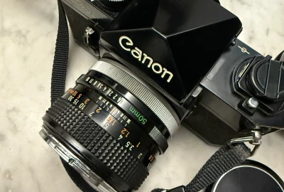 Location Canon F-1