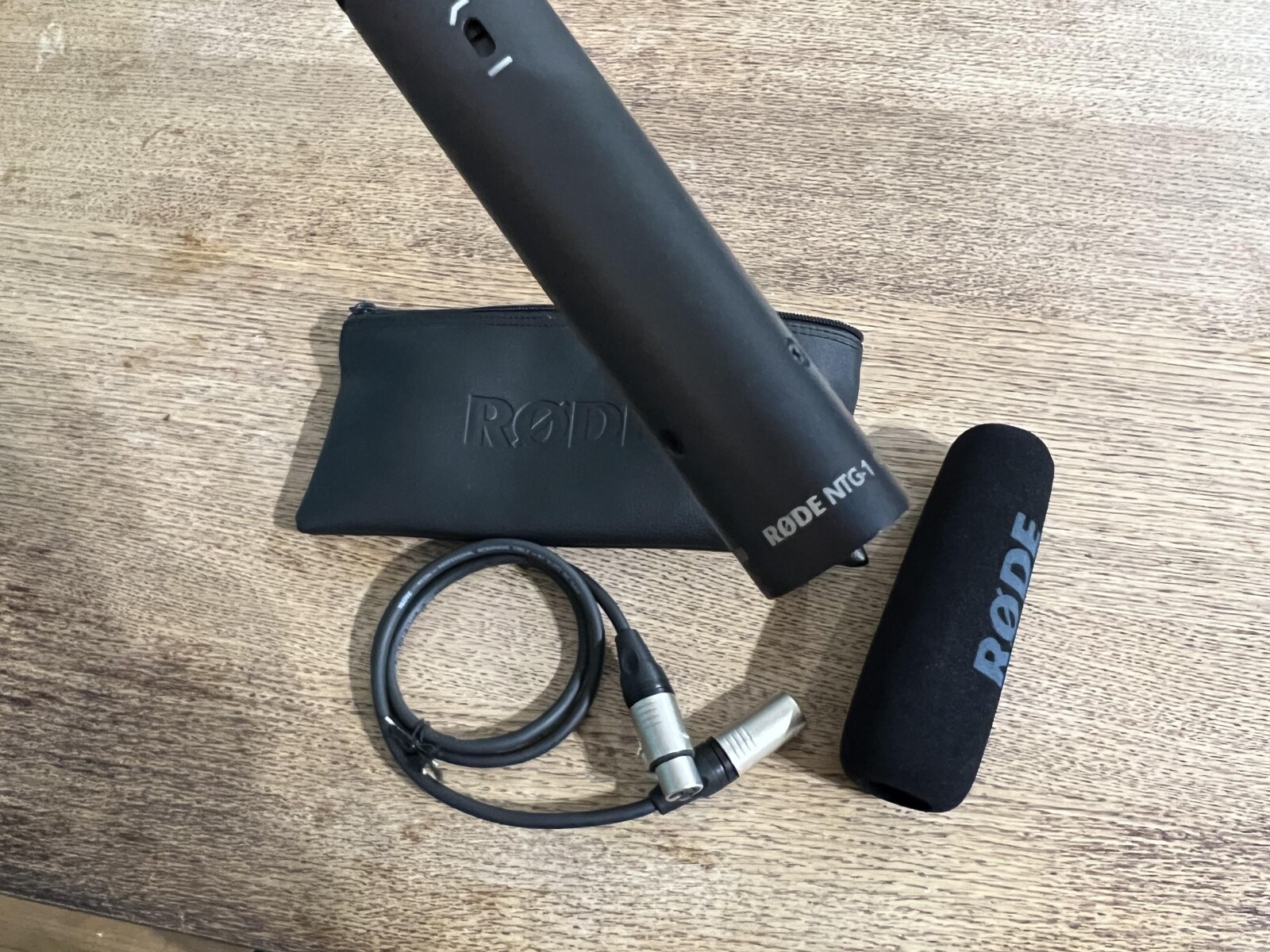 Micro RODE NTG1 - Photo 2 sur 4