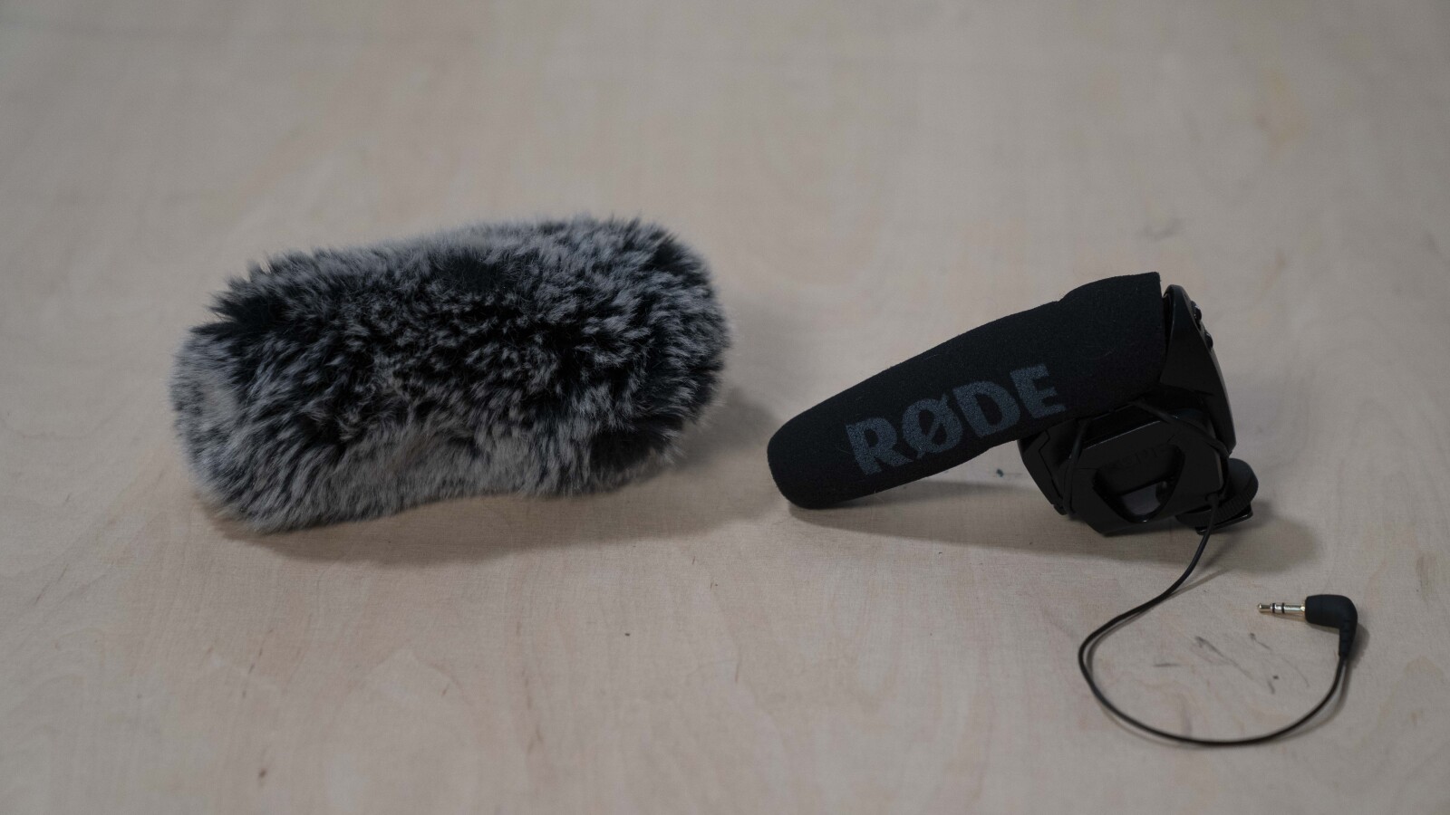 Rode VideoMic Pro - Photo 2 sur 2