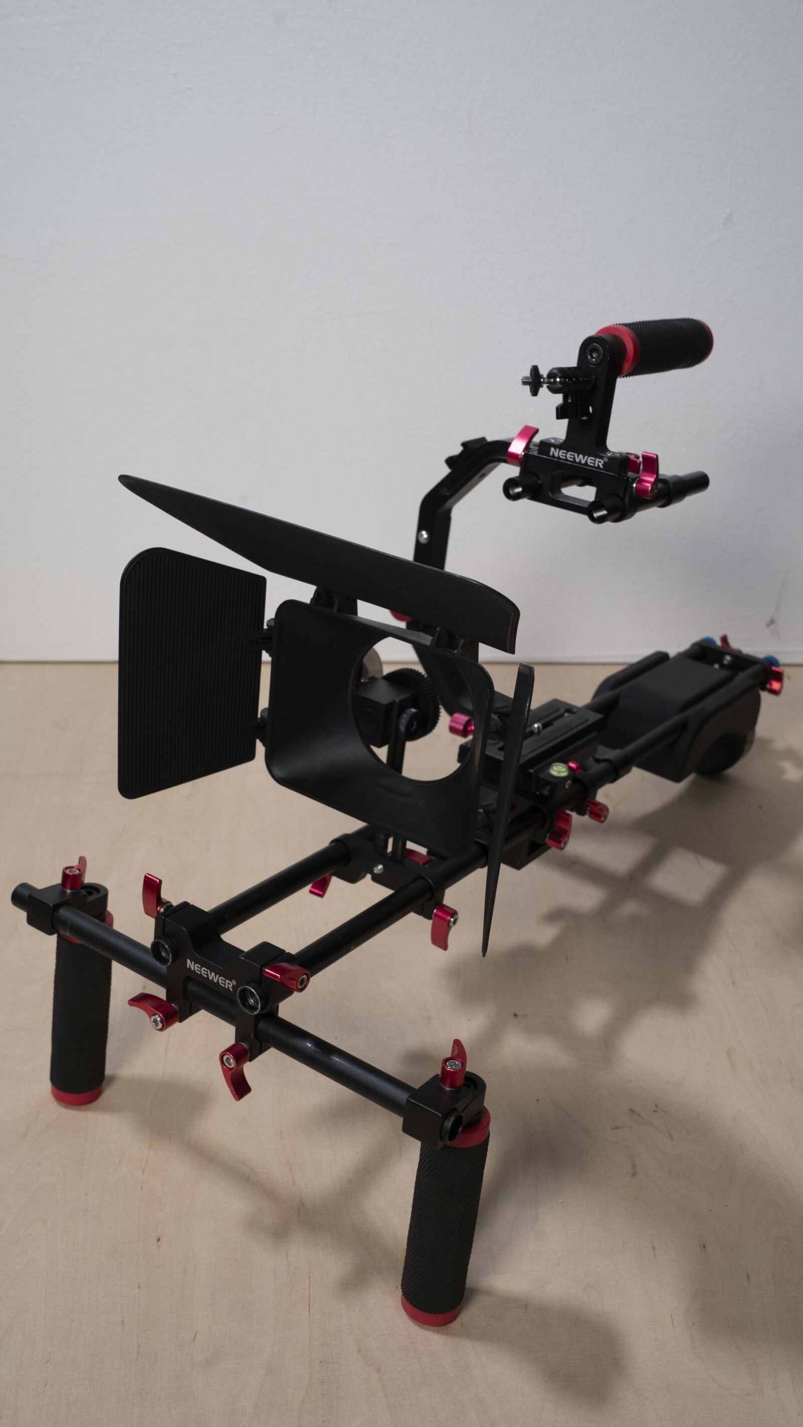 Neewer Rig épaule - Photo 1 sur 1