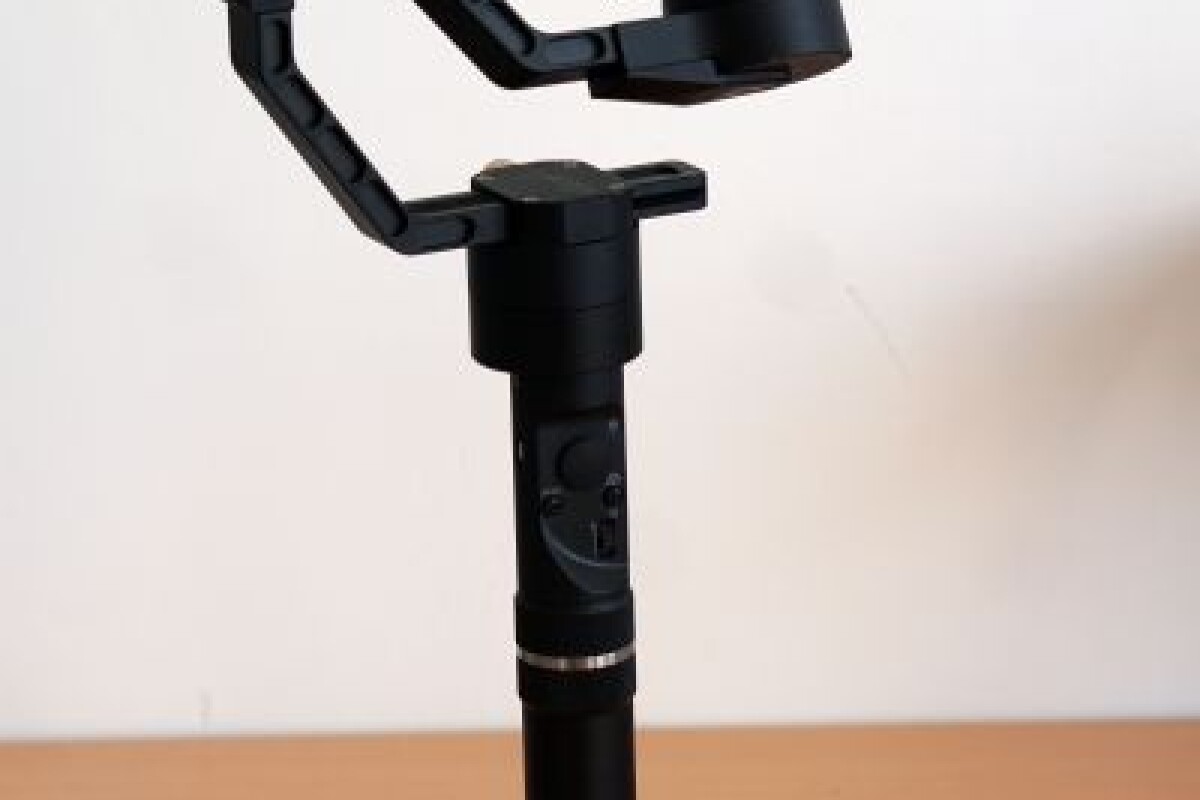 Location Stabilisateur Zhiyun Crane 1 - Lightyshare