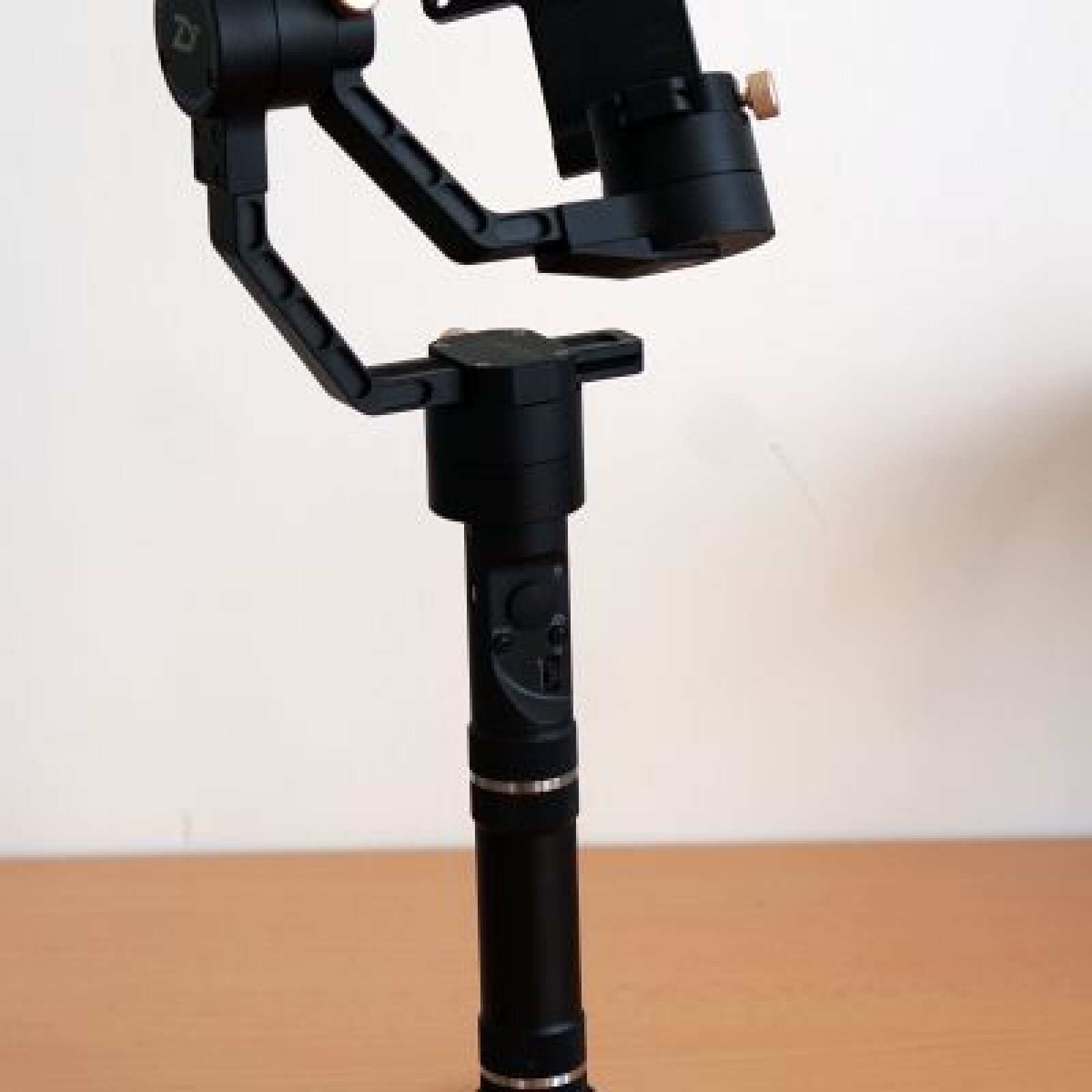 Stabilisateur Zhiyun Crane 1 - Photo 1 sur 4