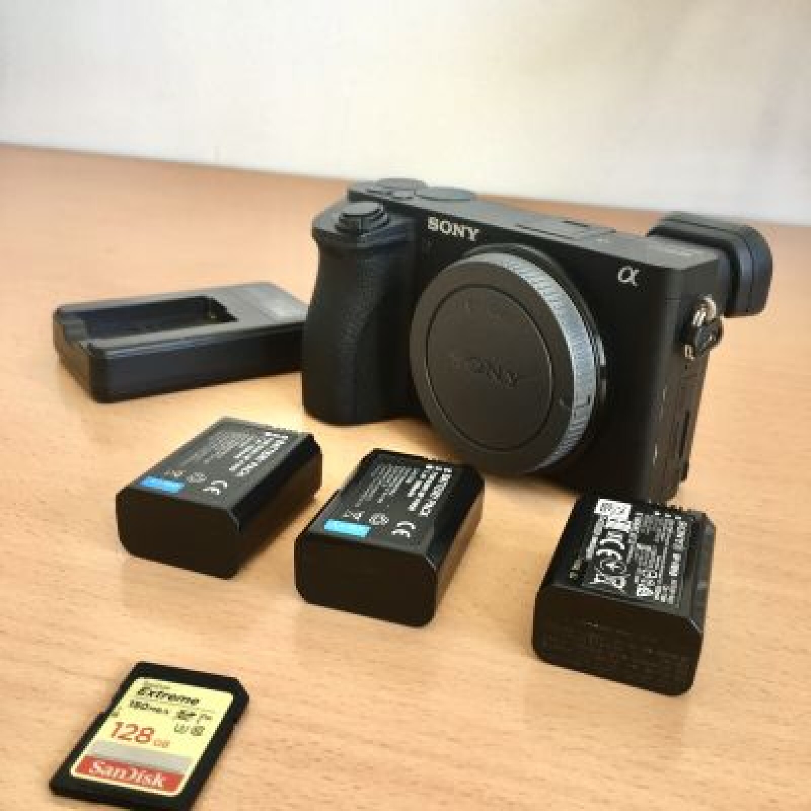 Sony A6500+ Optiques (16mm et 50mm) - Photo 2 sur 2