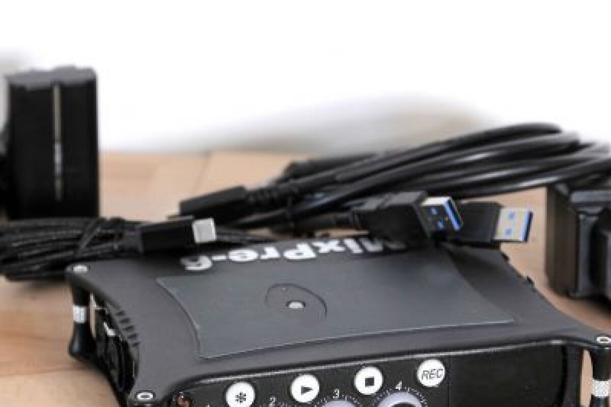Location Sound Devices MixPre-6 II - Lightyshare