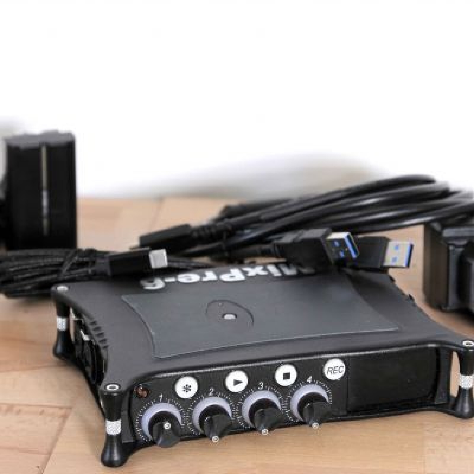 Sound Devices MixPre-6 II - Photo 1 sur 5