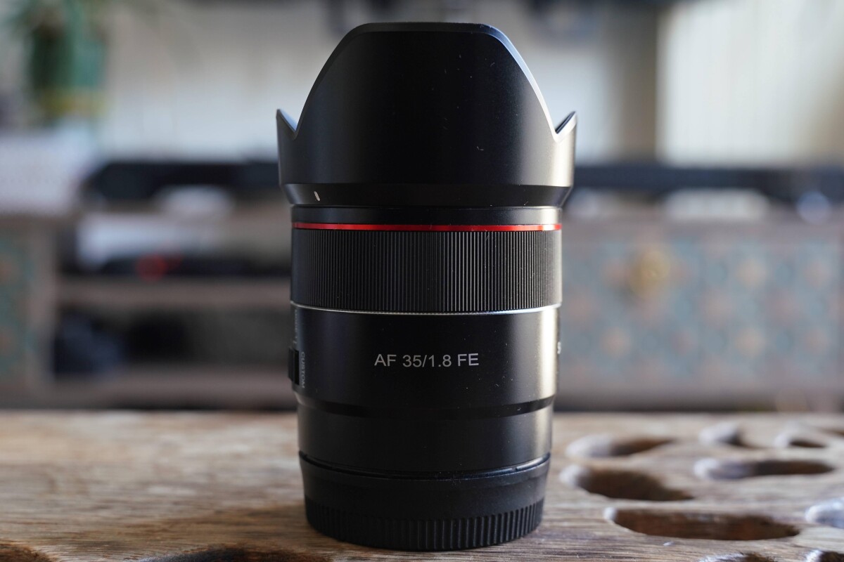 Location Samyang AF 35mm 1.8 FE pour boitier Sony A 1 / 7 / 9 - Lightyshare