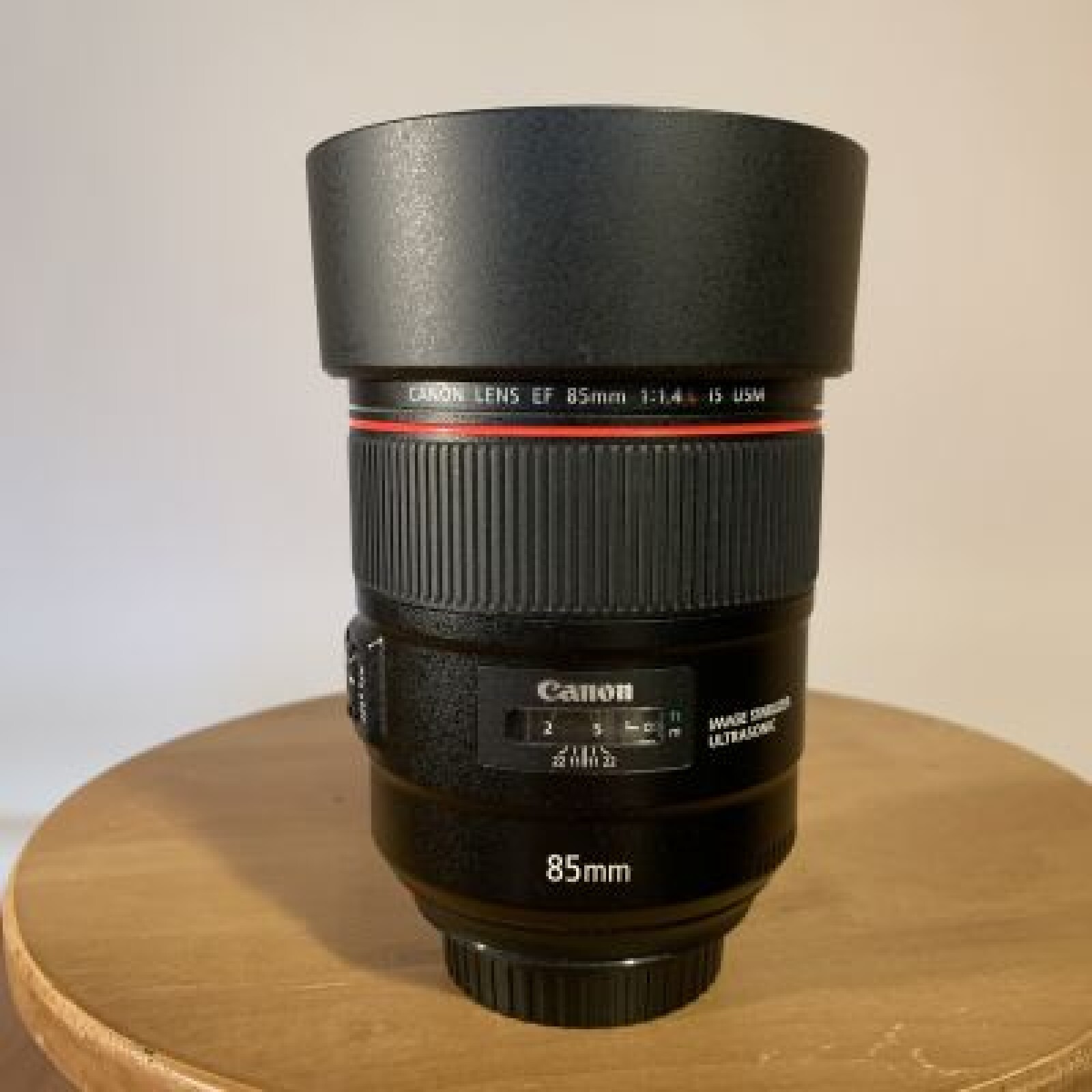 Canon EF 85mm f/1.4L IS USM - Photo 2 sur 3