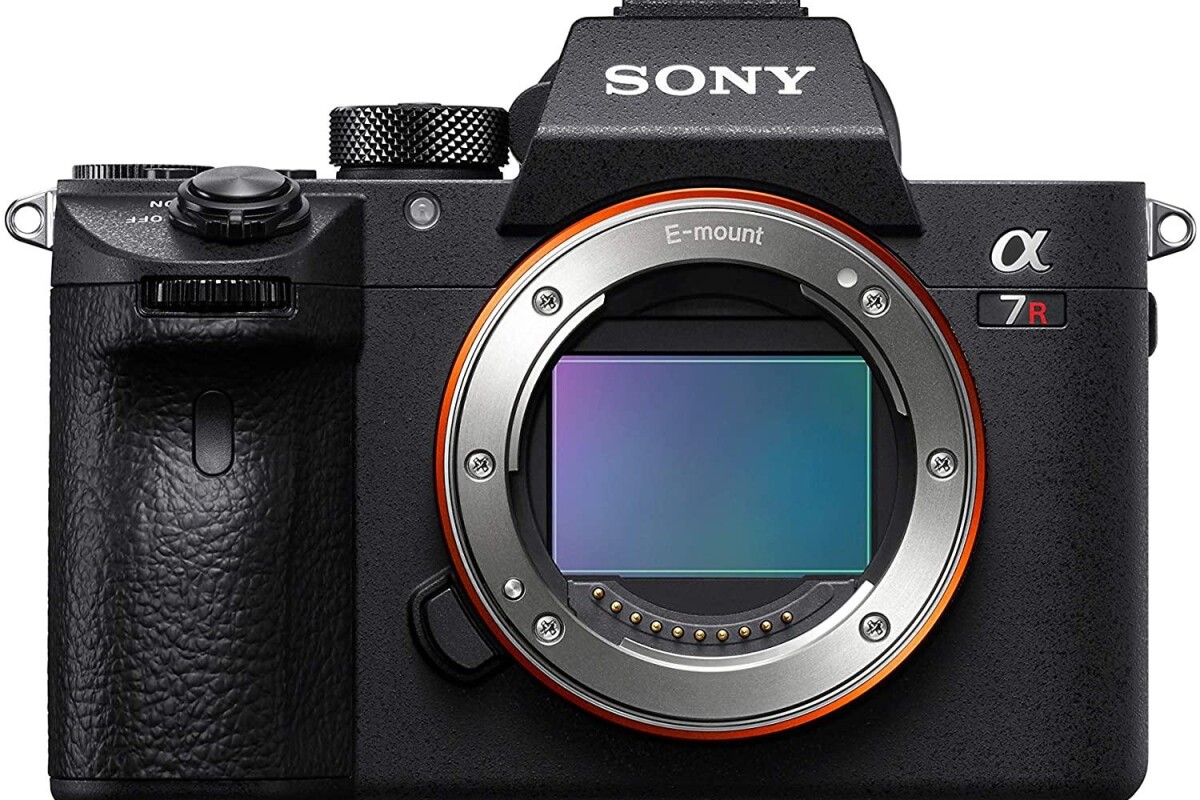 Location Sony Alpha 7R III (A7R 3) + 2 batterie + Chargeur  - Lightyshare