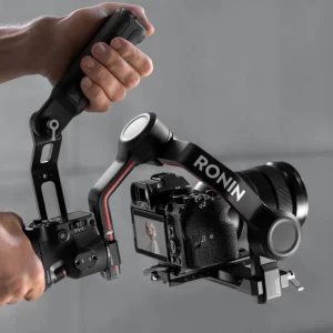 Location Caméra Canon EOS R5 C + objectif Canon RF 24-105mm + Ronin RS3 pro