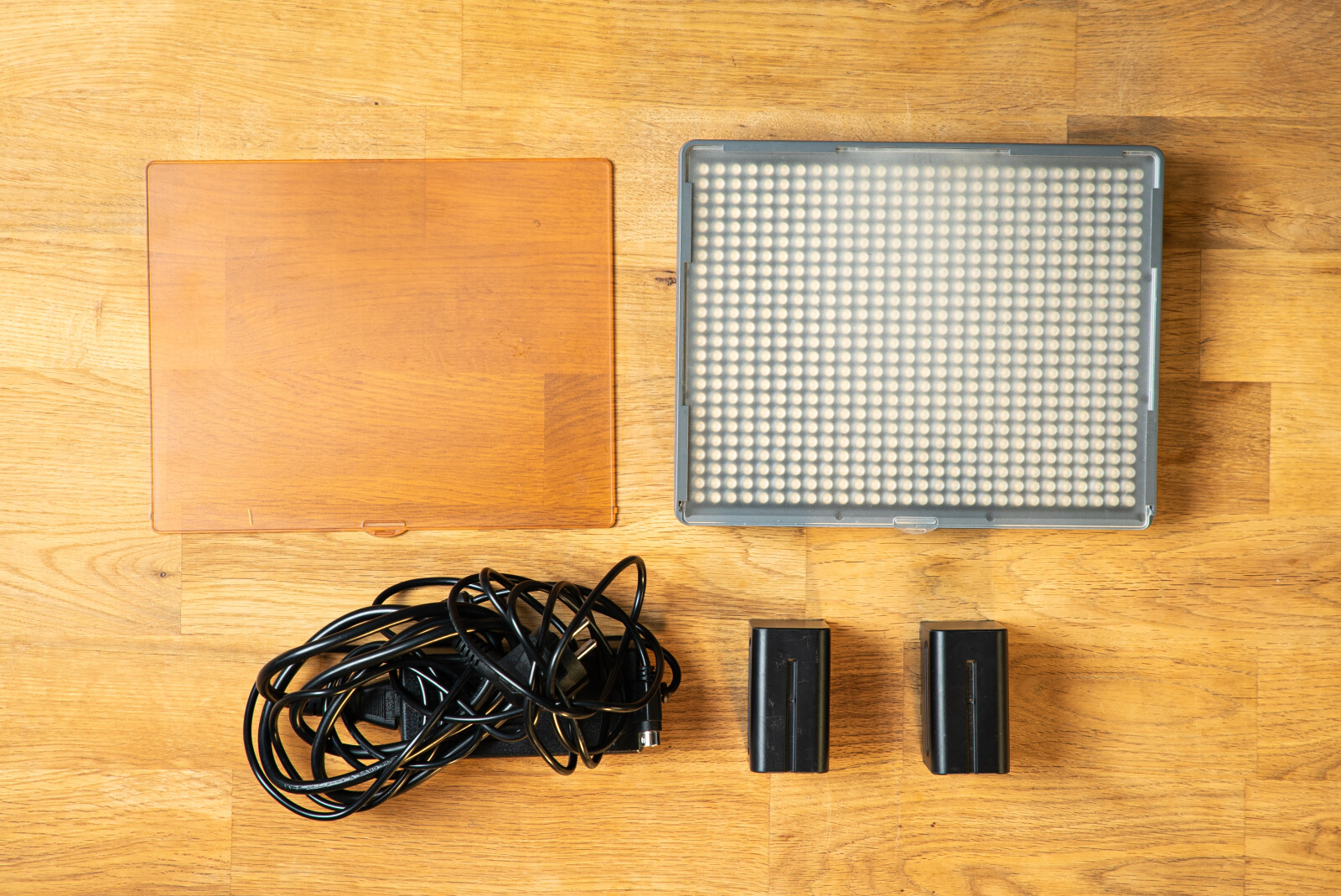 KIT LED Aputure 3 panneaux HR-672 WWS - Photo 1 sur 2