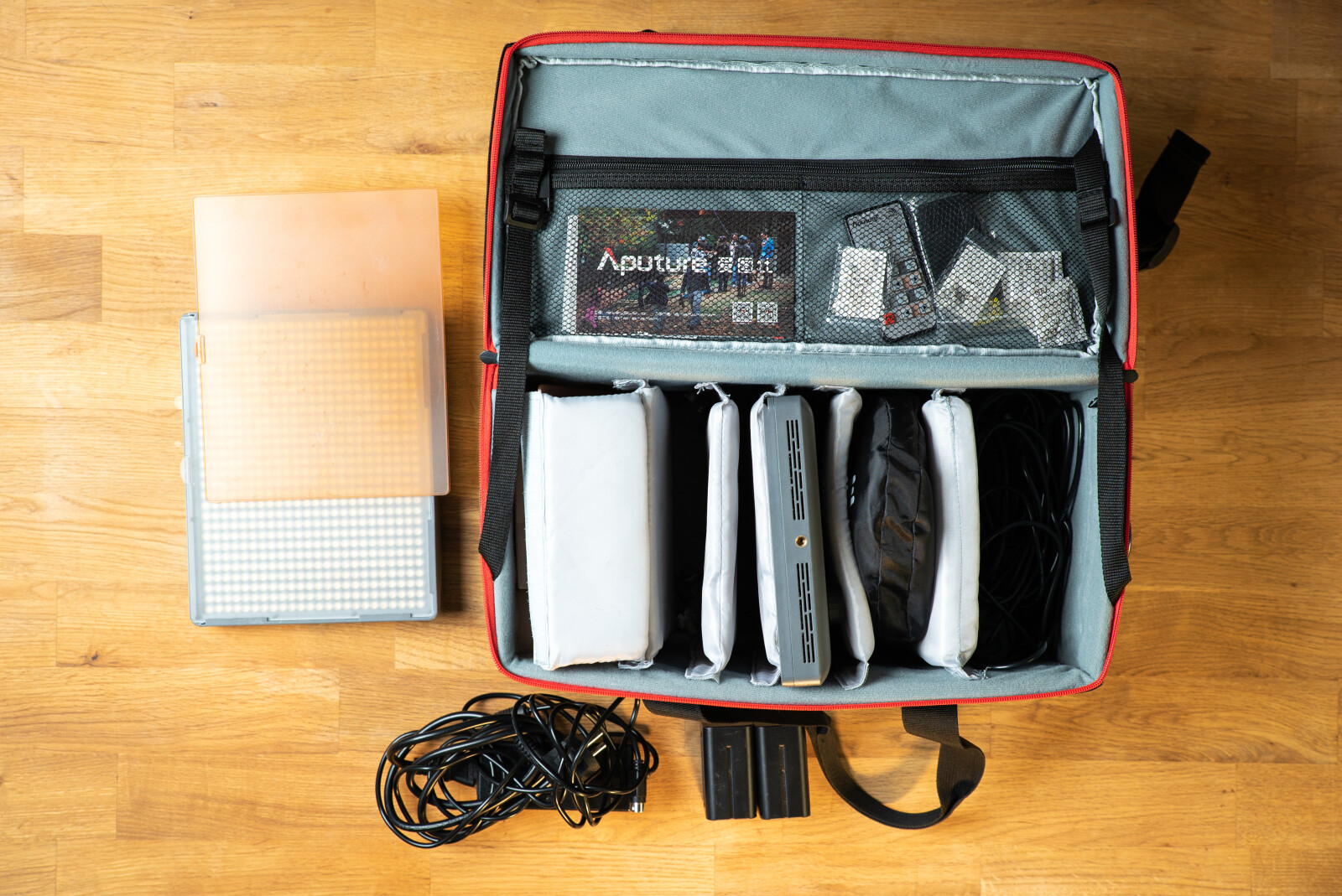 KIT LED Aputure 3 panneaux HR-672 WWS - Photo 2 sur 2