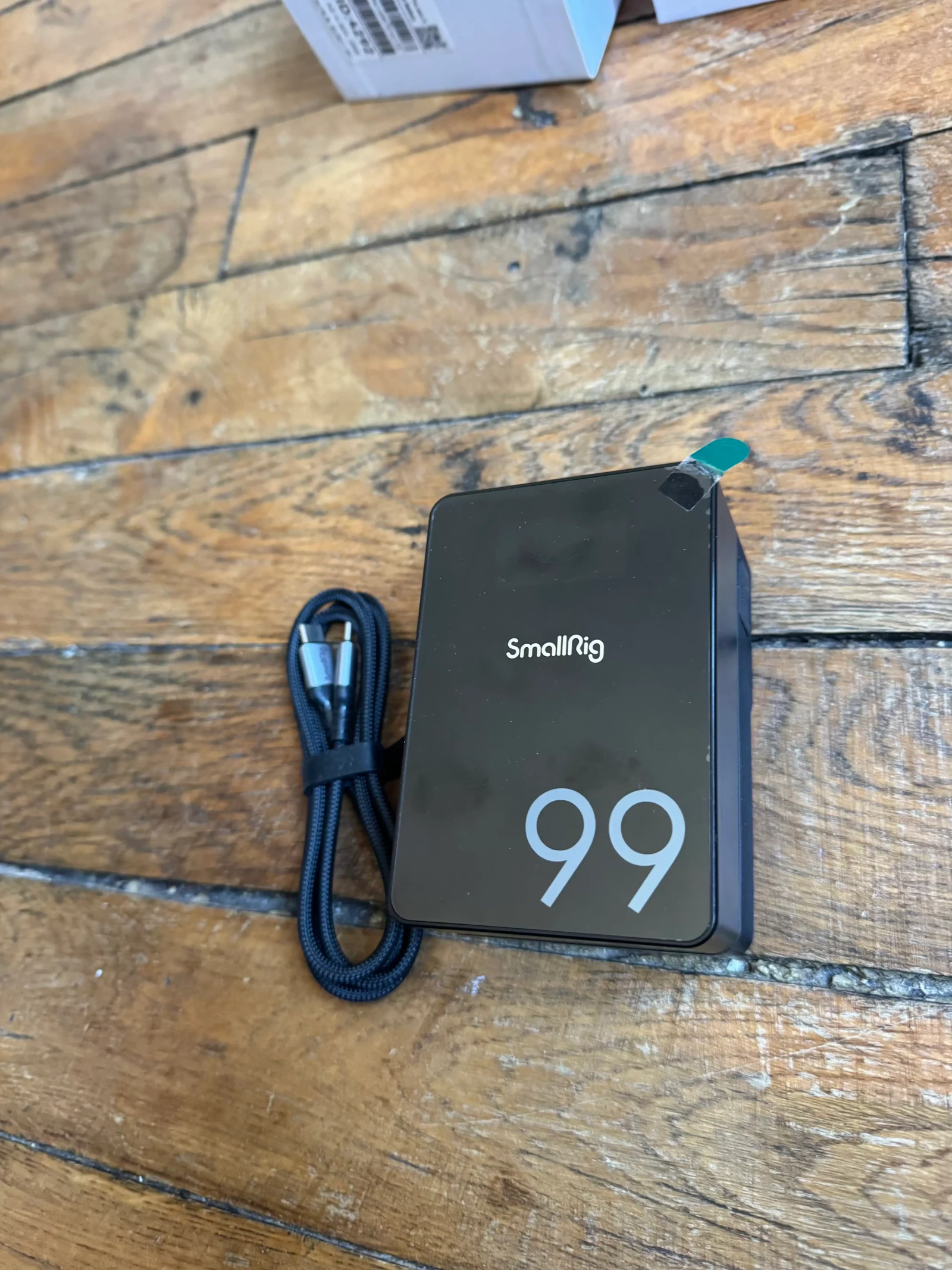 SmallRig VB99 Batterie mini V-Mount (99Wh) - Photo 2 sur 5