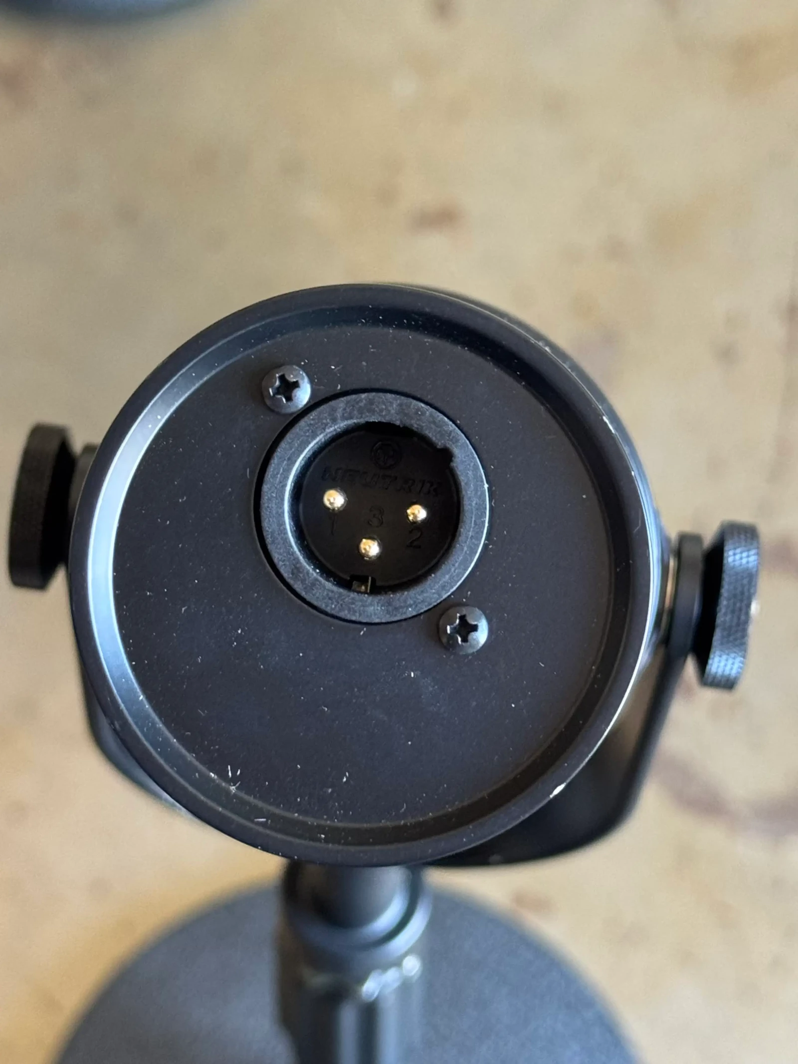 Shure MV7X - Photo 4 sur 5