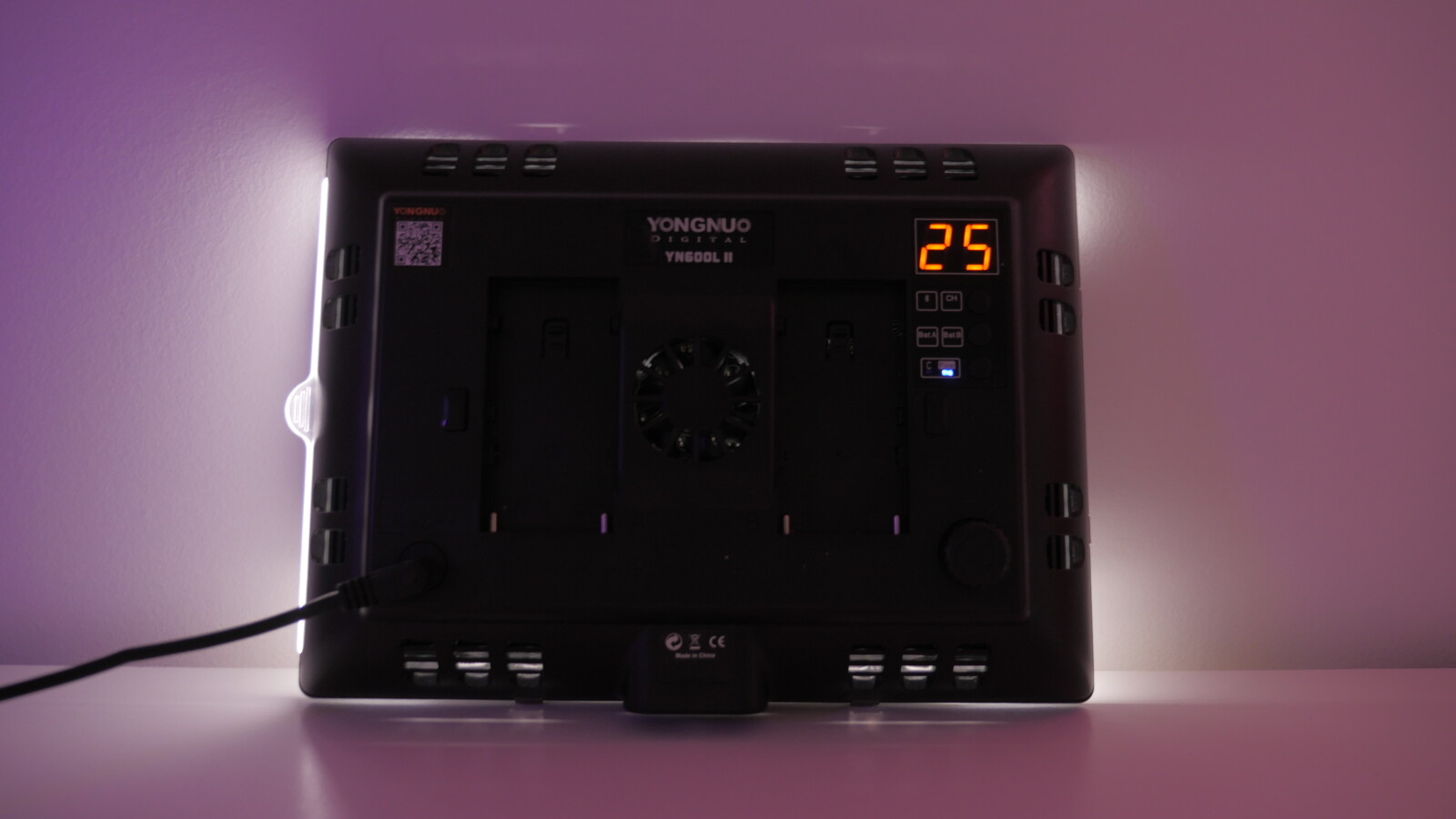 Panneau led Yongnuo YN600L II avec softbox (kit) - Photo 5 sur 5