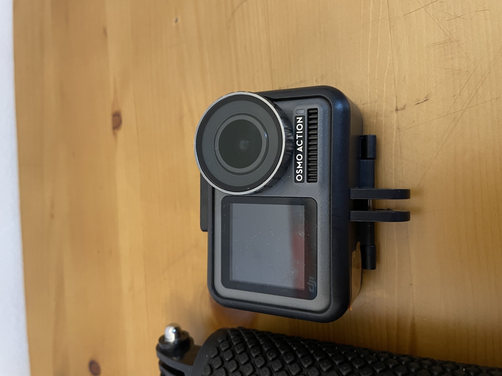 Osmo Action + cage, perche, poigné et carte sd  - Photo 1 sur 3