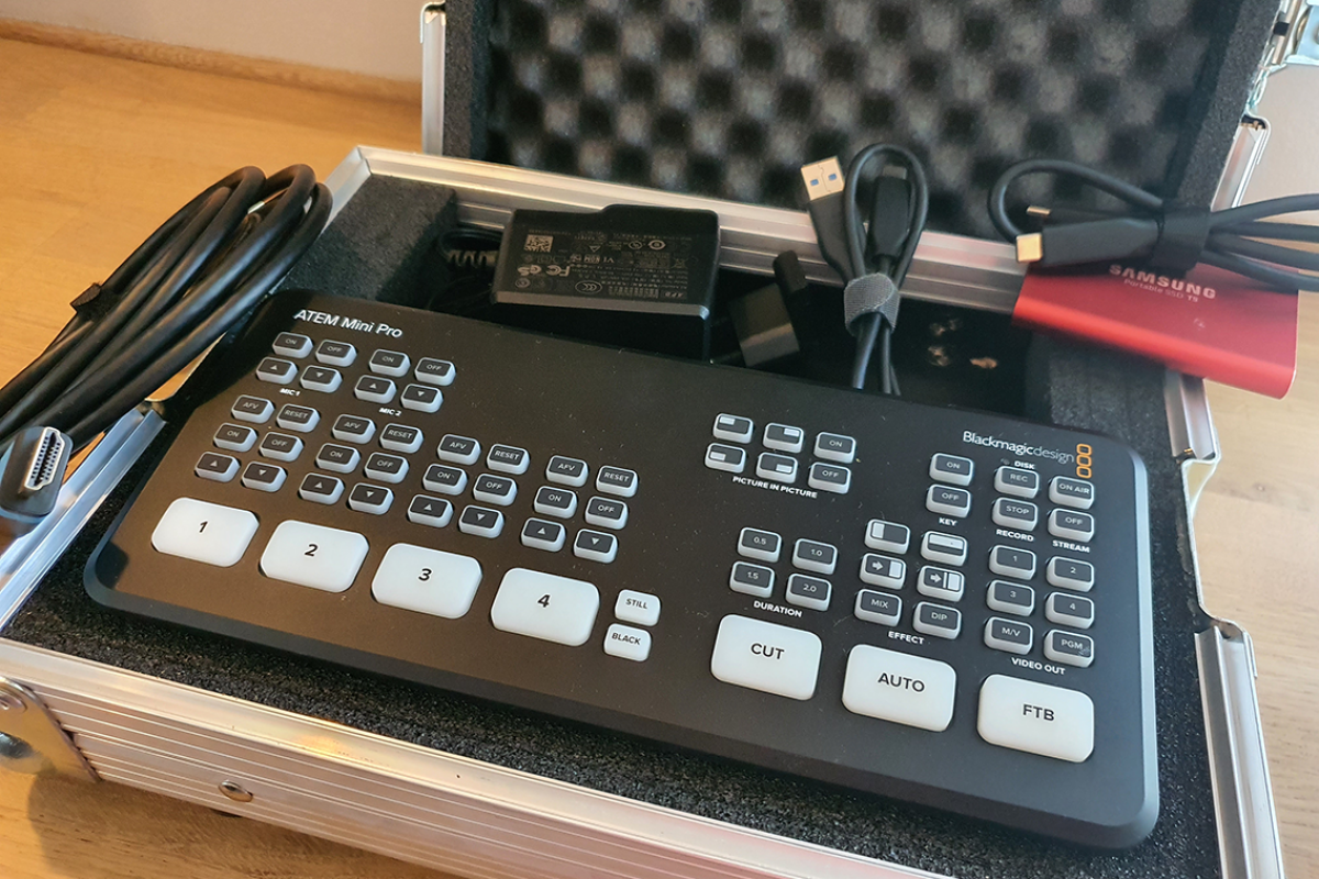 Location Mélangeur vidéo Atem Mini Pro + Accessoires - Lightyshare