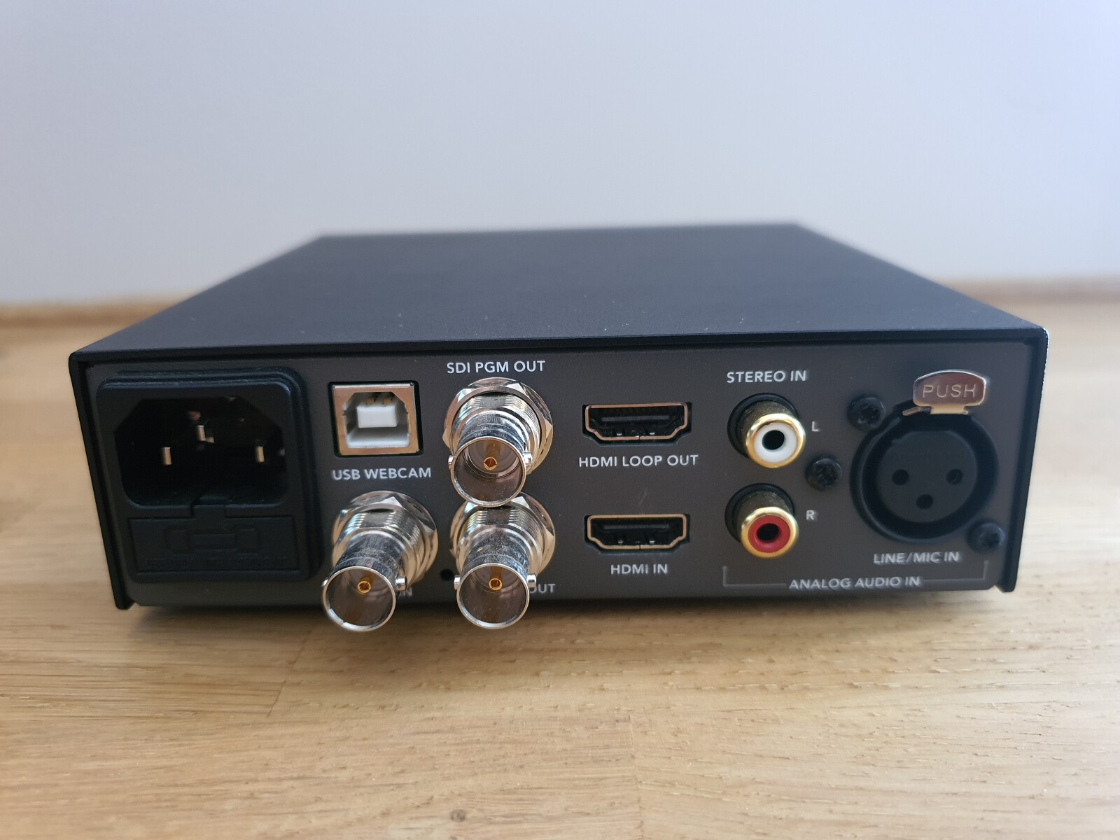 Boitier Streaming Black Magic Web Presenter - Photo 3 sur 3