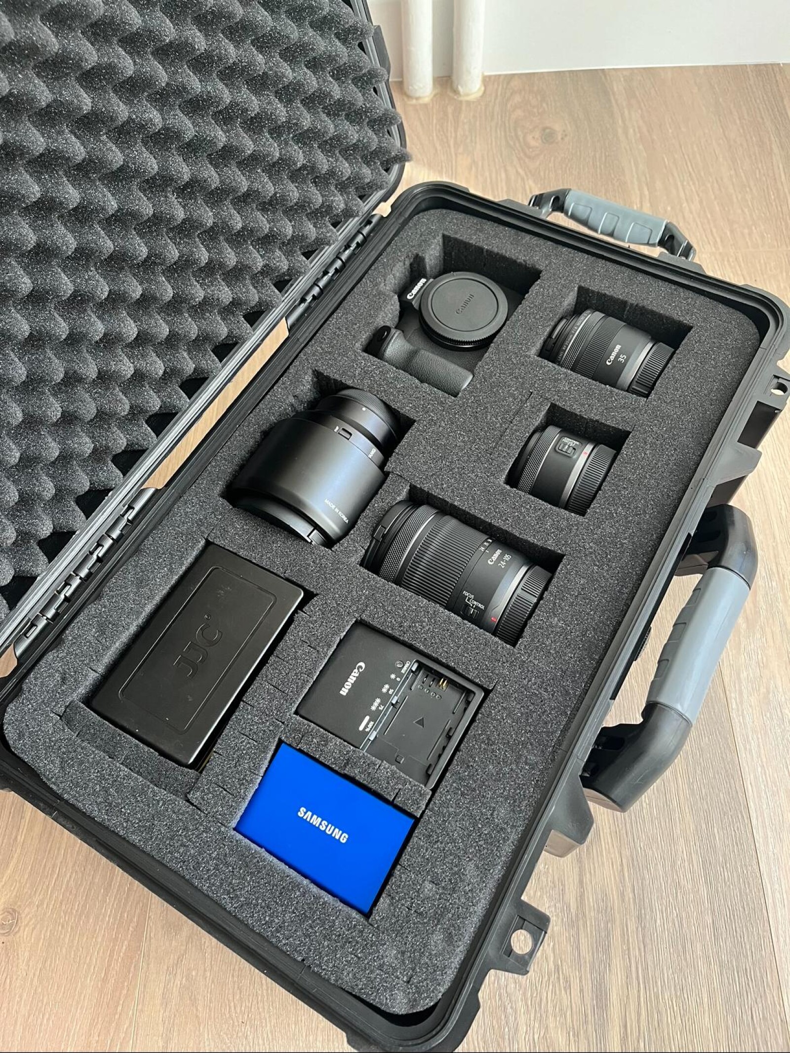 Canon EOS R Pack Vidéo - Photo 1 sur 8