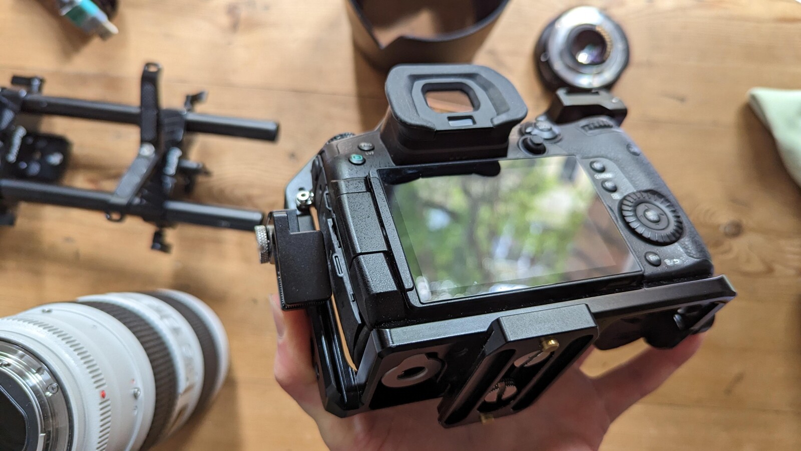 Panasonic Lumix GH5S (seul) avec cage smallrig - Photo 2 sur 4
