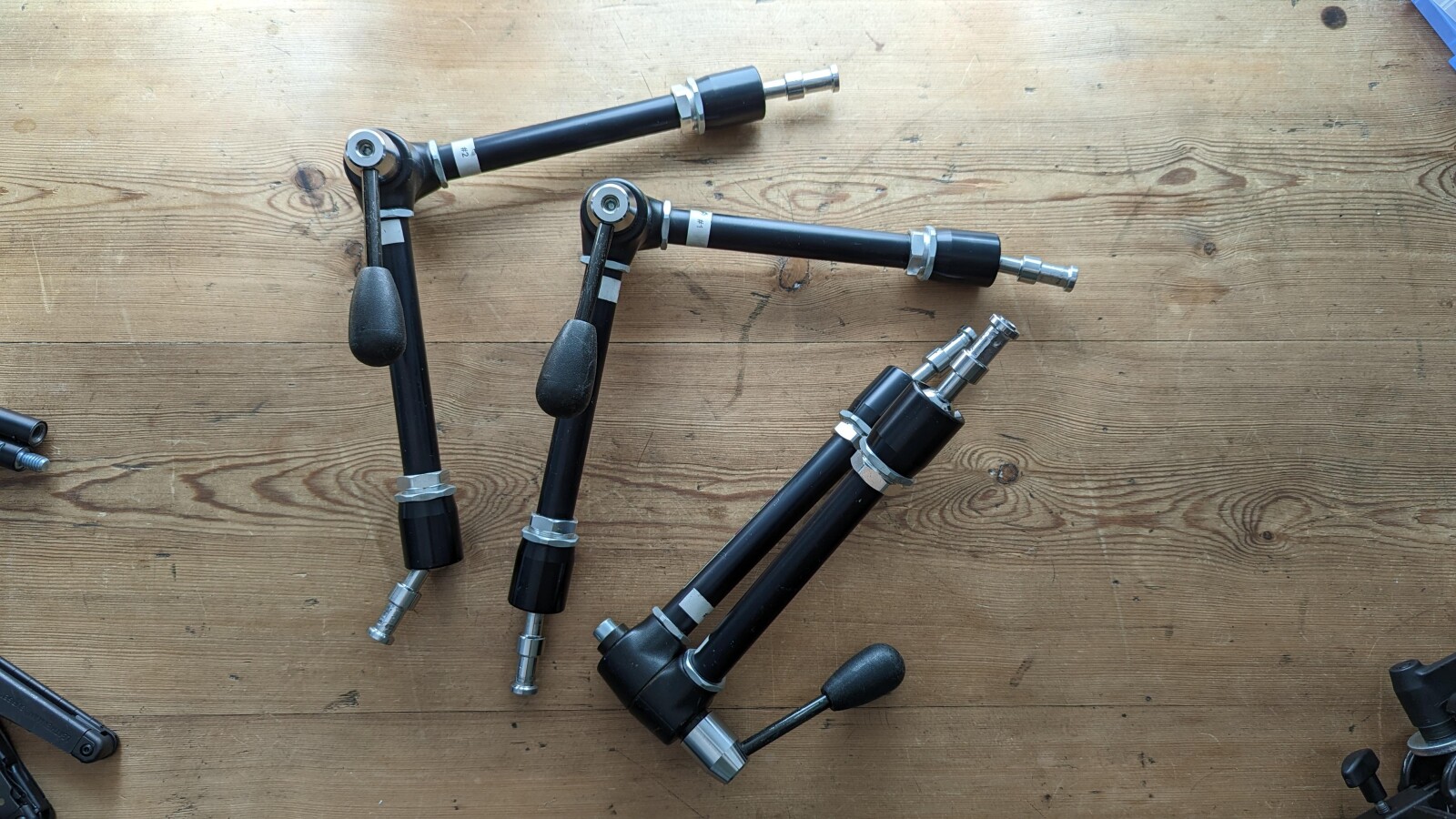 Manfrotto 143N - Bras magique - Photo 2 sur 4